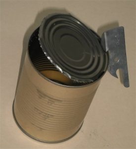 קופסת שימורים חתוכה